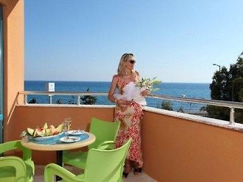 Angel Beach Hotel Tosmur Exterior foto